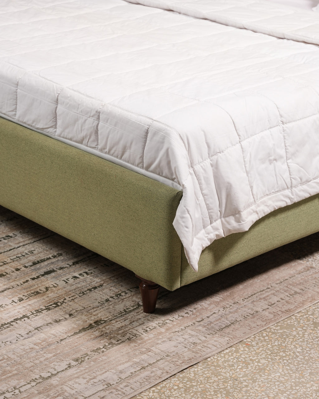 Isabelle Poster Bed