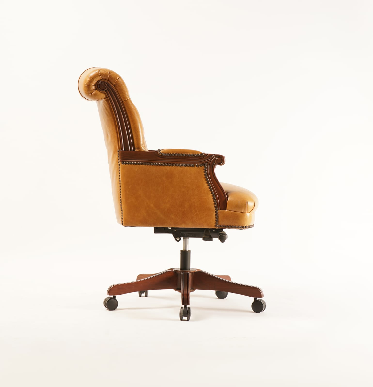 Arthur Exec Chair product image 5