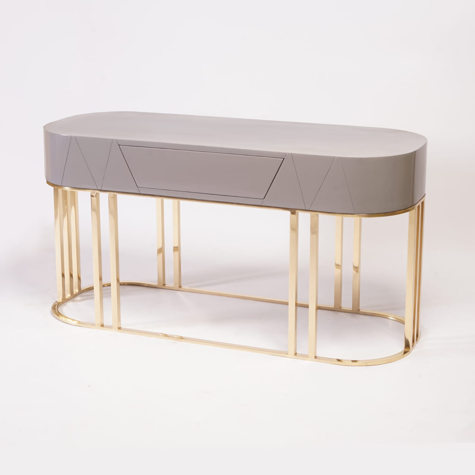 Aurus Console
