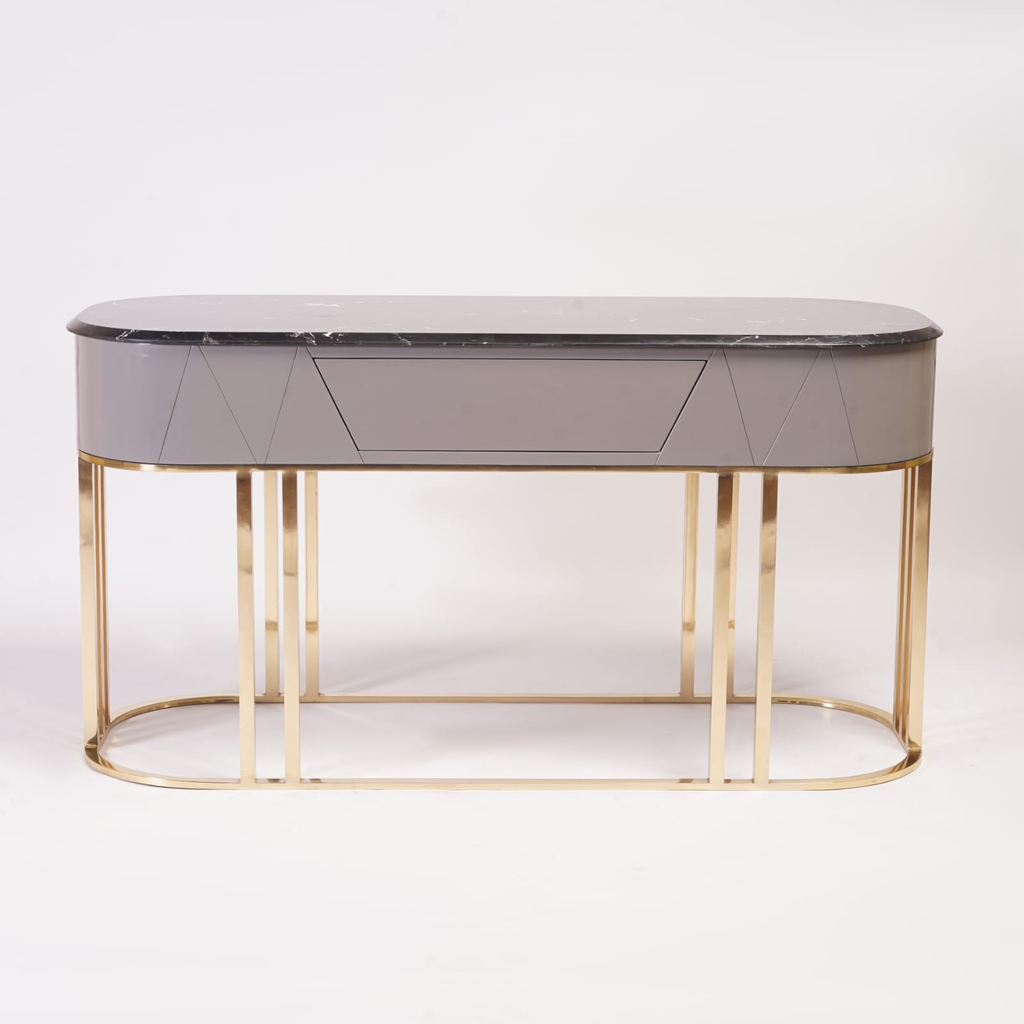 Aurus Console