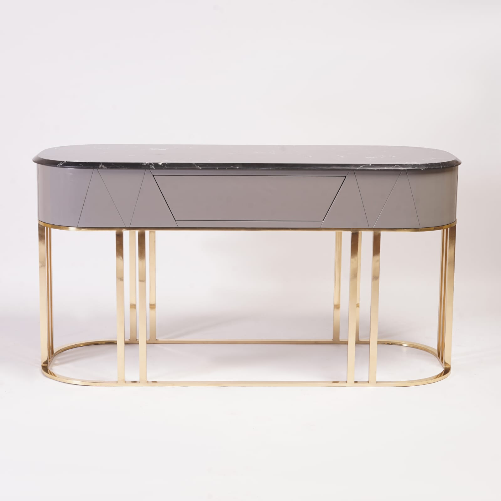 Aurus Console