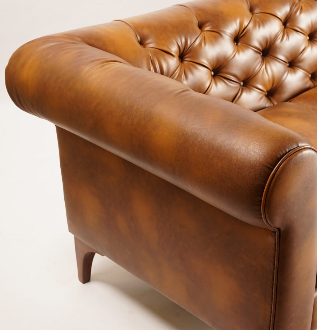 CF-11 Chesterfield Sofa arm detail image