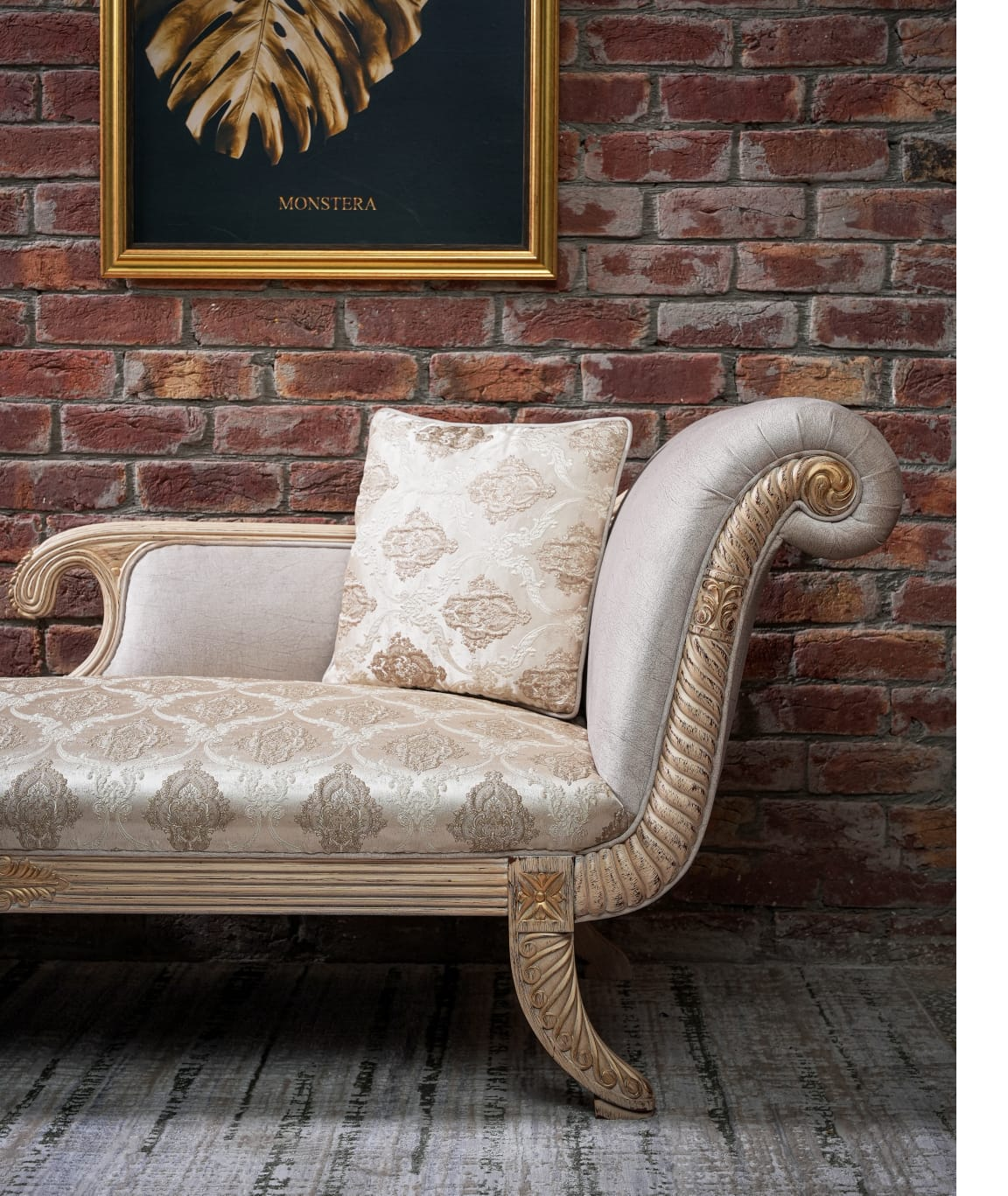 Casarredo Chaise side detail