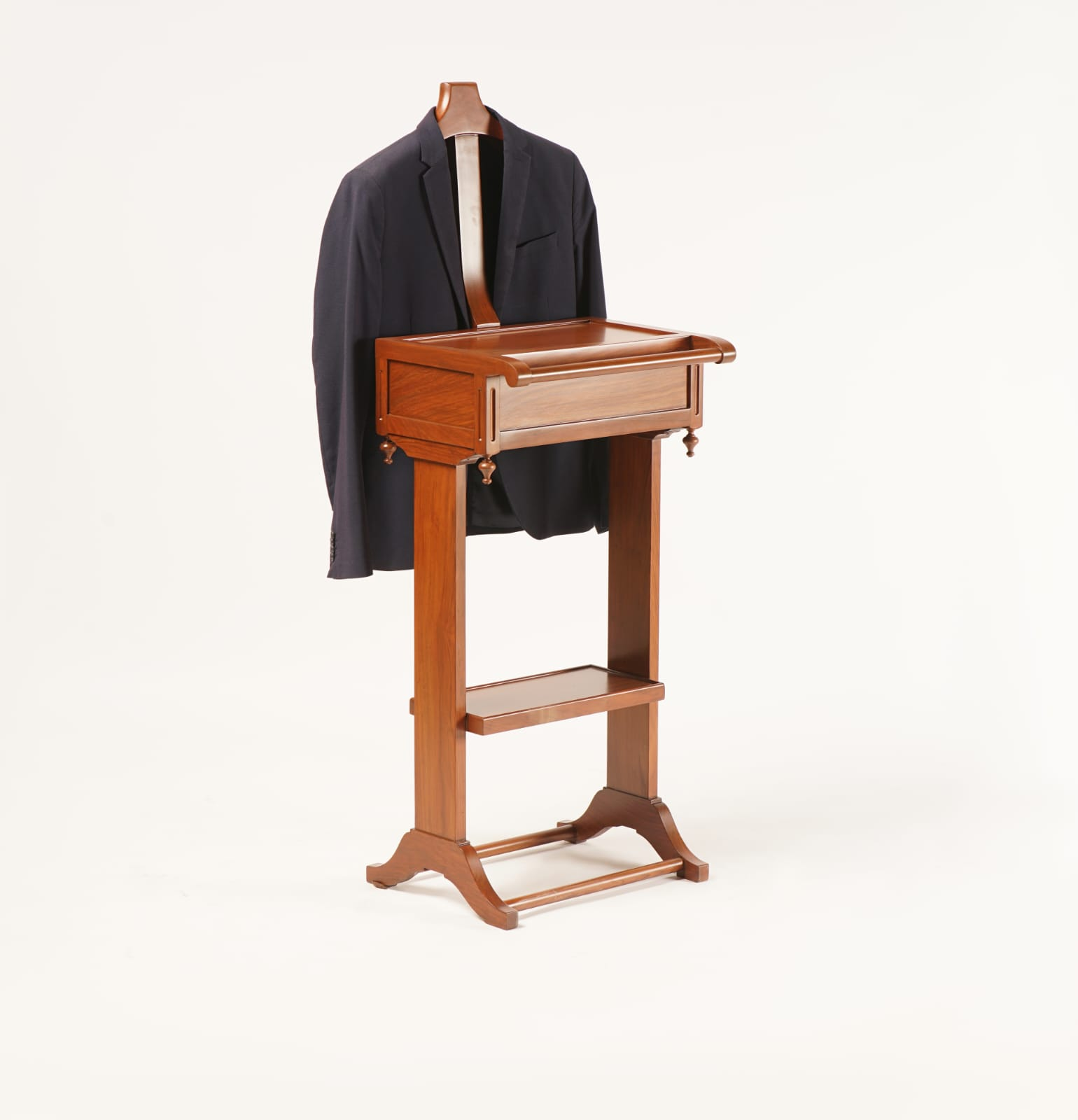 Churchill Valet shown with jacket
