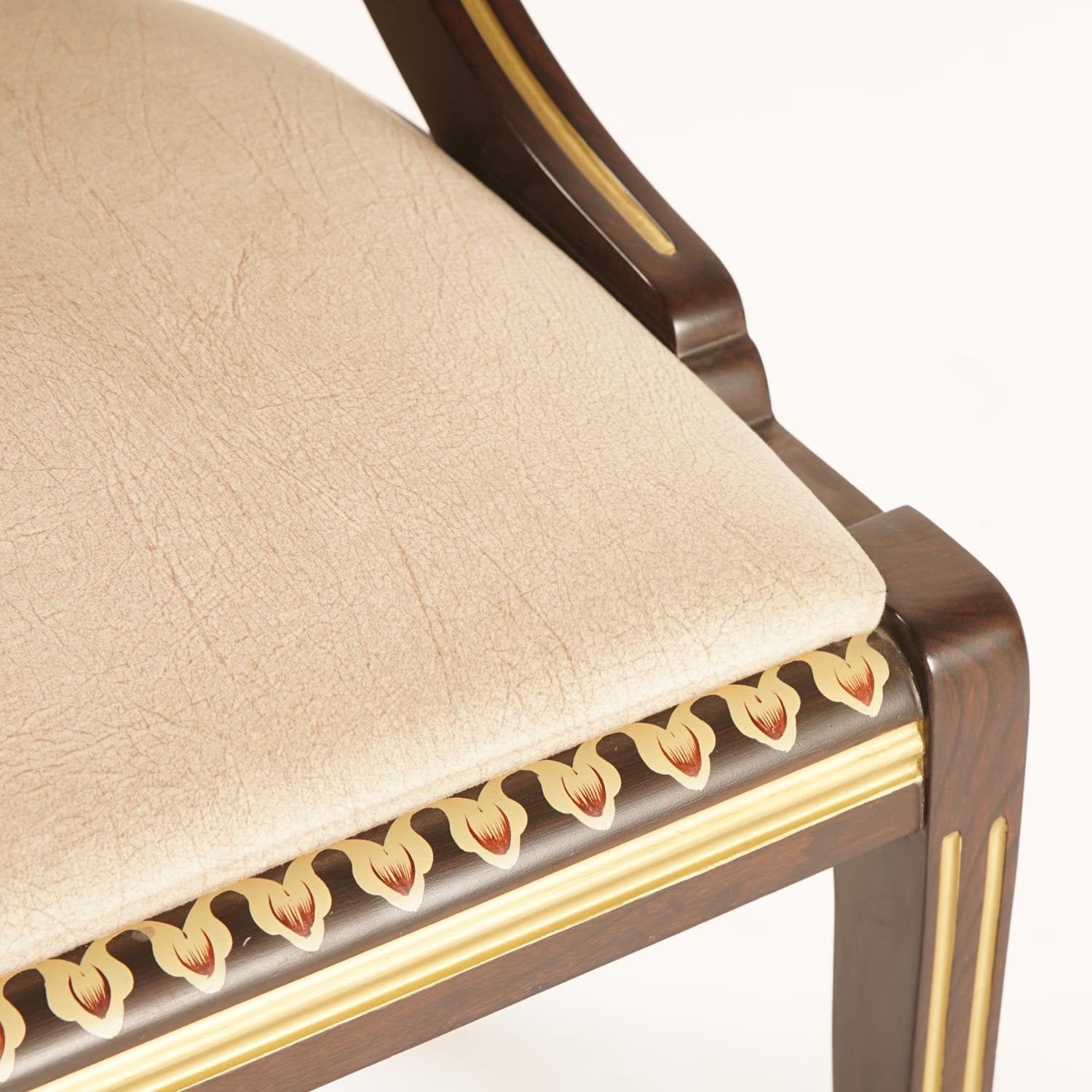 DG 31 Dinning Chair - three-quarter view