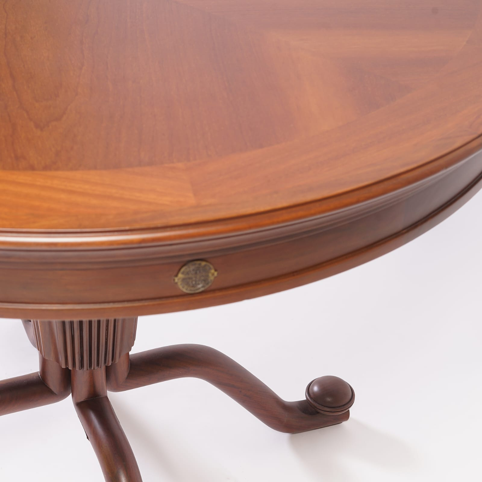 Saratoga Foyer Table product image 4