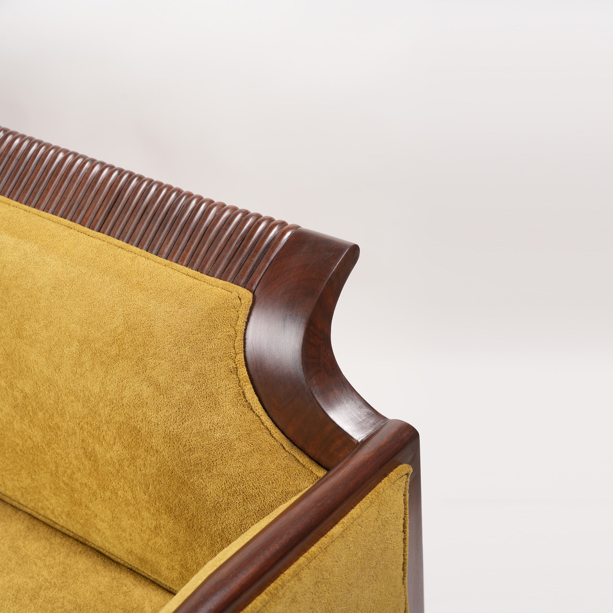 Holtz Sofa