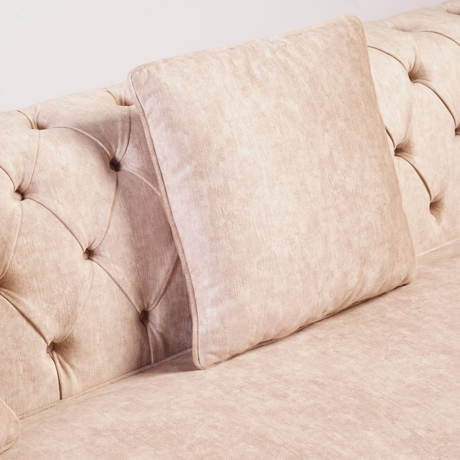 Hendrick Sofa product detail image